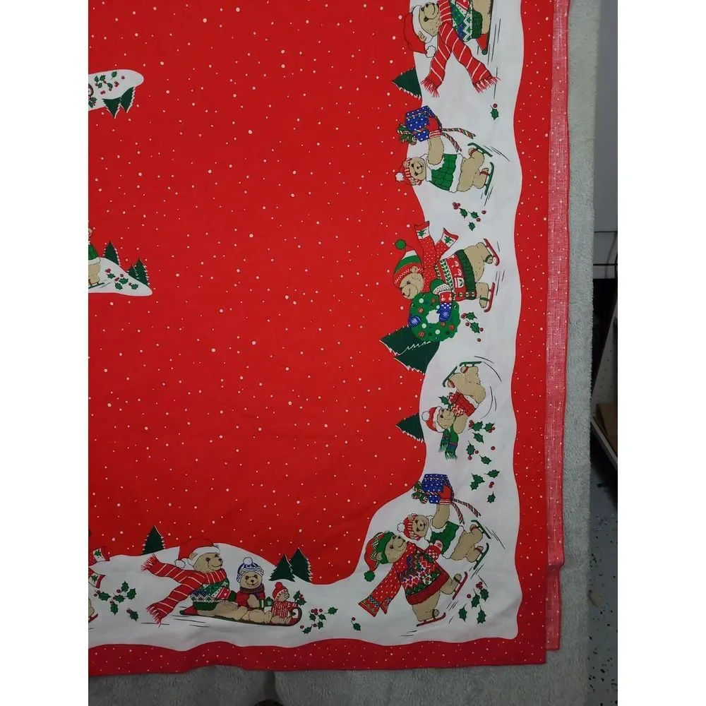 Sunweave Christmas Tablecloth Bears Sleds Snow Christmas Tree 84X60‎